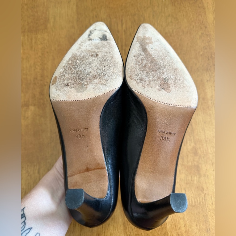 Vintage Christian Dior Women's Black Leather Pointed-Toe Pumps - Picture 4 of 8
